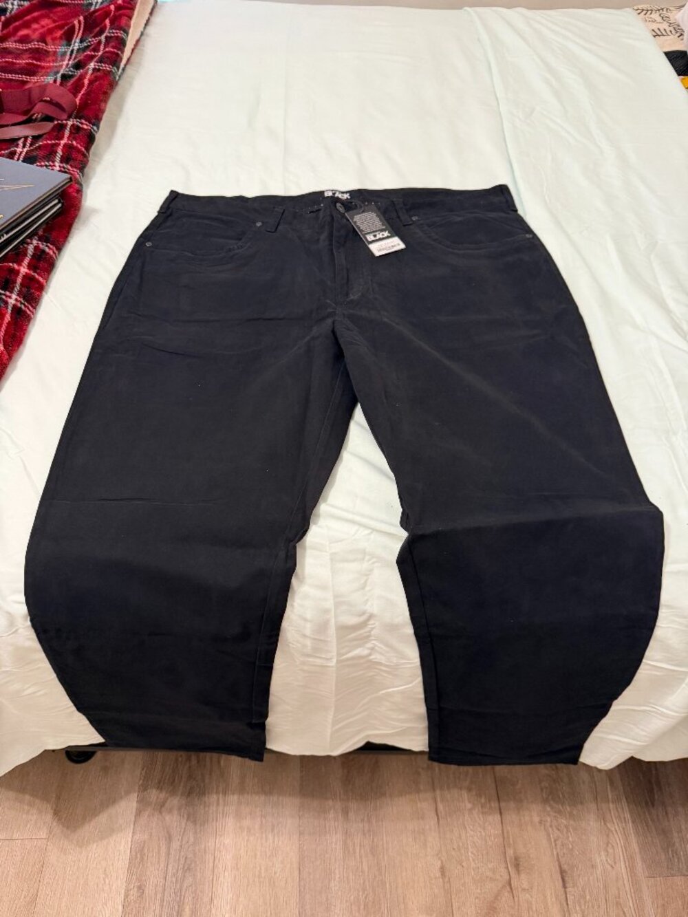 Westport Black 44x34 NWT